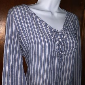 ✨ Striped Hollister Top ✨